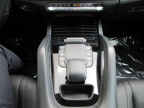Used 2021 Mercedes-Benz GLE 450 4MATIC image 40