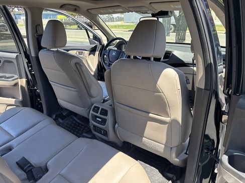 Used 2016 Honda Pilot Touring image 35
