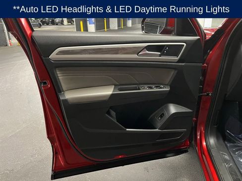 Used 2023 Volkswagen Atlas Cross Sport SE w/ Panoramic Sunroof Package image 18