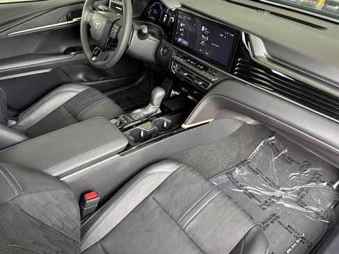 Certified 2025 Toyota Camry XSE image 14