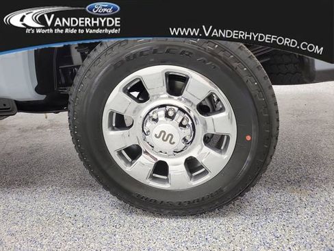 New 2026 Ford F350 King Ranch w/ Chrome Package image 5