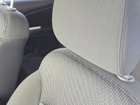 Used 2018 Dodge Journey SE w/ Popular Equipment Group image 16