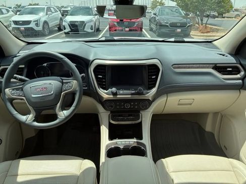 Used 2023 GMC Acadia Denali w/ Denali Ultimate Package FWD image 12