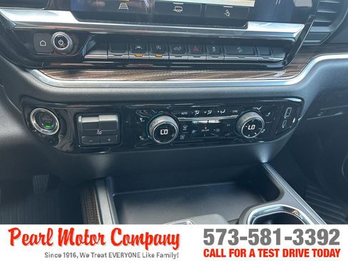 Used 2026 Chevrolet Silverado 1500 RST AWD/4WD image 18
