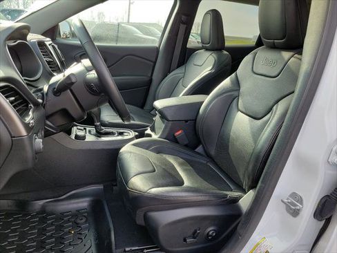 Used 2020 Jeep Cherokee Limited image 13