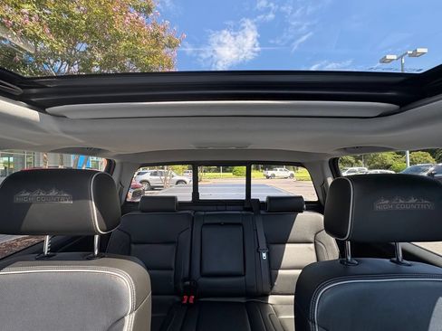 Used 2018 Chevrolet Silverado 1500 High Country AWD/4WD image 13