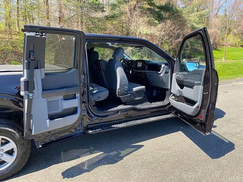 Used 2022 Ford F150 XL w/ Equipment Group 101A High AWD/4WD image 10