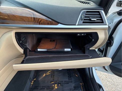 Used 2018 BMW 330i Sedan w/ Convenience Package image 41