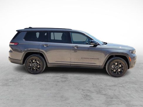 Used 2024 Jeep Grand Cherokee L Laredo AWD/4WD image 12