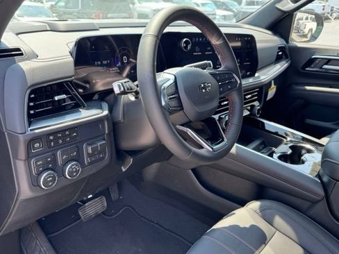 New 2026 Chevrolet Suburban RST w/ RST Capability Package AWD/4WD image 37