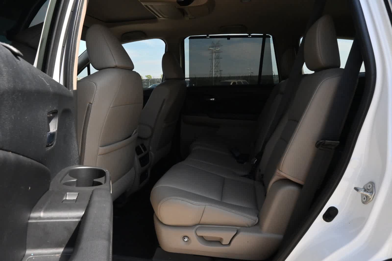 Used 2021 Honda Pilot Touring image 19