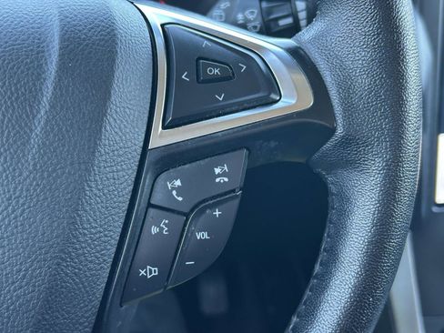 Used 2024 Ford Edge SEL image 21