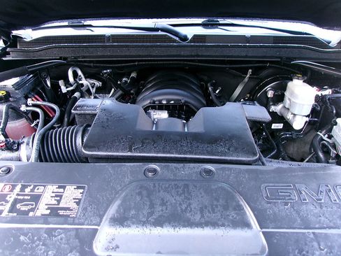 Used 2019 GMC Yukon SLT w/ Open Road Package image 9