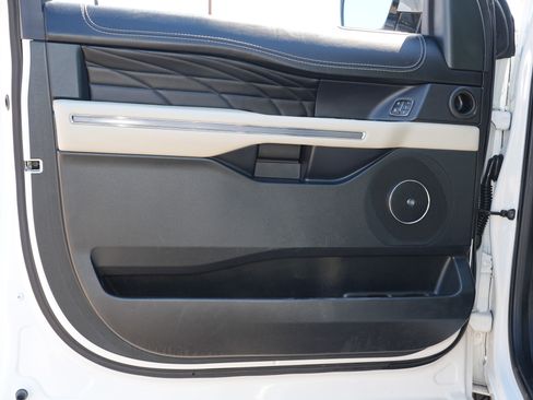Used 2021 Ford Expedition Max Platinum AWD/4WD image 14