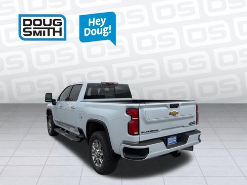 New 2026 Chevrolet Silverado 2500 High Country w/ High Country Premium Package AWD/4WD image 37