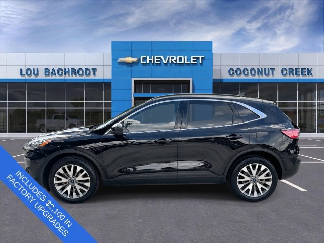 Used 2021 Ford Escape Titanium w/ Class II Trailer Tow Package AWD/4WD image 5