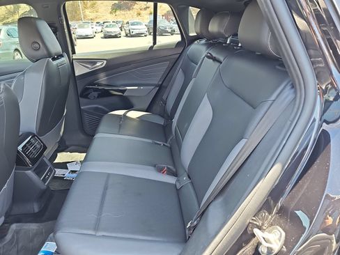 Used 2023 Volkswagen ID.4 S RWD image 14