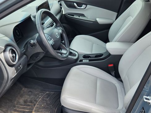 Used 2022 Hyundai Kona Limited AWD/4WD image 15