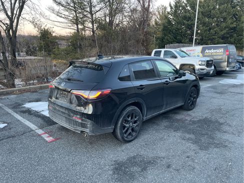 Certified 2023 Honda HR-V Sport image 3
