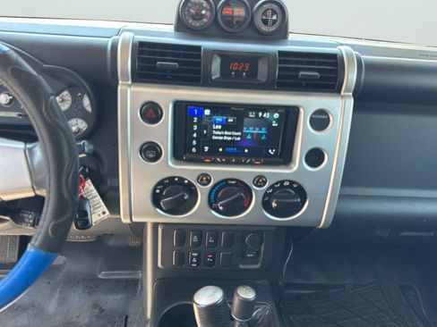 Used 2007 Toyota FJ Cruiser 4WD w/ Upgrade Pkg 1 image 15