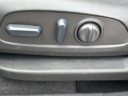 Certified 2023 Chevrolet Equinox RS AWD/4WD image 7