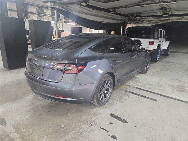 Used 2023 Tesla Model 3 Standard Range RWD image 3
