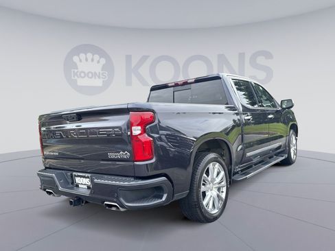 Used 2022 Chevrolet Silverado 1500 High Country w/ High Country Premium Package AWD/4WD image 7