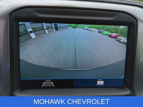 Certified 2022 Chevrolet Silverado 1500 LT AWD/4WD image 16