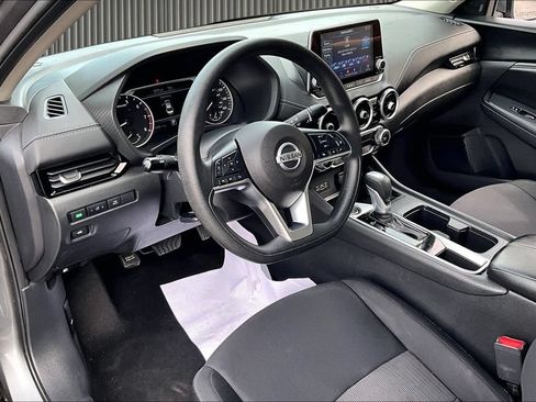Used 2023 Nissan Sentra SV FWD image 13