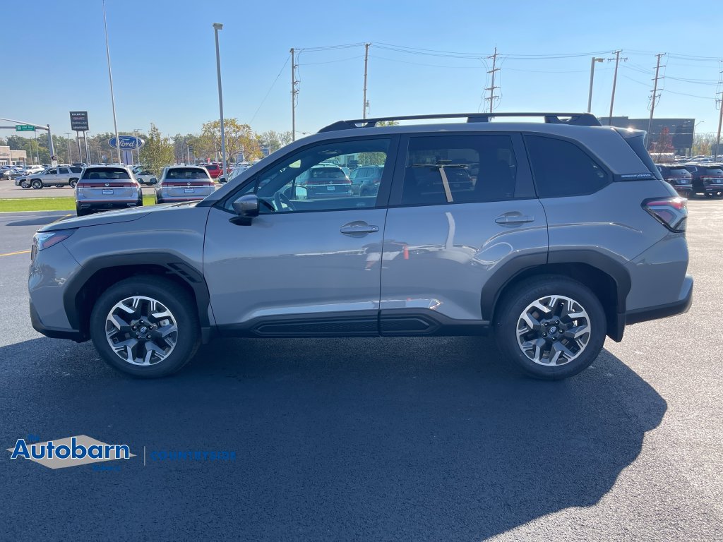 Used 2026 Subaru Forester Premium AWD/4WD image 2