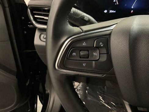 Used 2025 Buick Envista Sport Touring FWD image 12