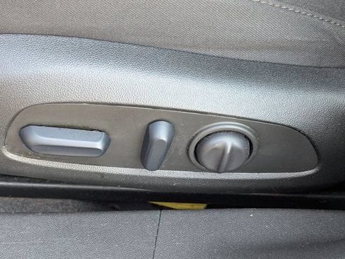 Used 2025 Chevrolet Malibu LT FWD image 19
