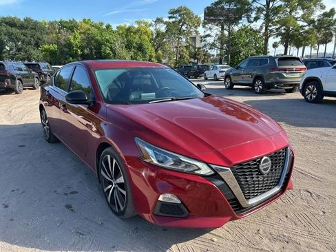 Used 2019 Nissan Altima 2.5 SR w/ SR Premium Package image 1