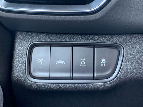 Used 2020 Hyundai Santa Fe SE AWD/4WD image 15