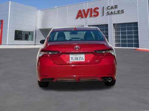 Used 2024 Toyota Camry SE image 6