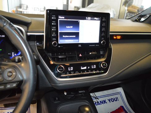 Used 2019 Toyota Corolla XSE FWD image 19