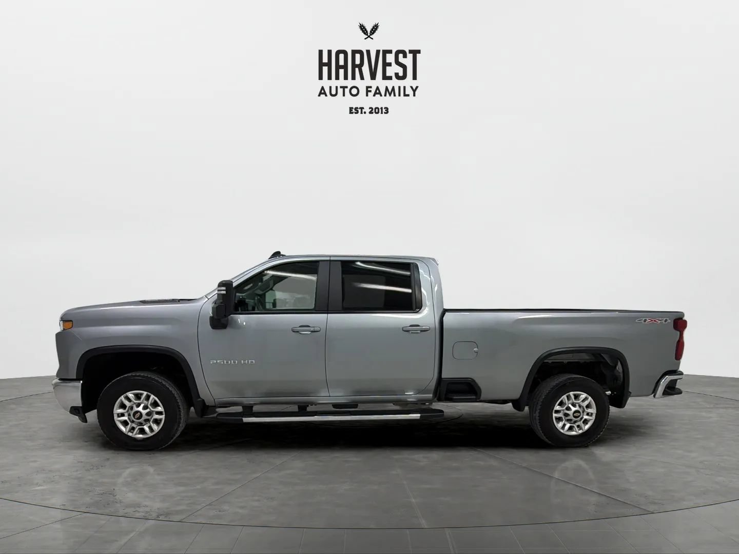 Used 2025 Chevrolet Silverado 2500 LT w/ Convenience Package AWD/4WD image 2