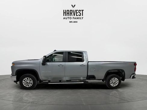 Used 2025 Chevrolet Silverado 2500 LT w/ Convenience Package AWD/4WD image 2