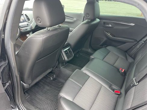 Used 2015 Chevrolet Impala LT image 21