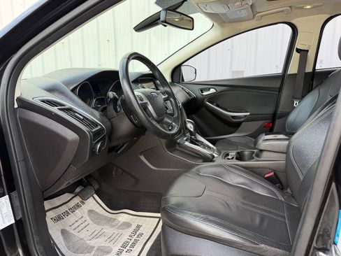 Used 2012 Ford Focus Titanium FWD image 12