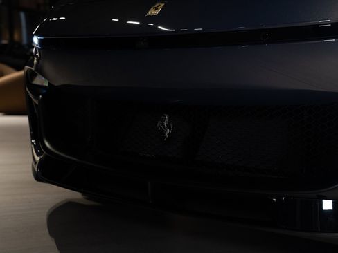 Used 2025 Ferrari Purosangue AWD/4WD image 23