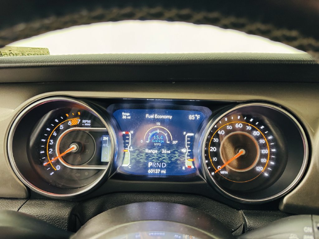 Used 2021 Jeep Wrangler Unlimited Sahara AWD/4WD image 11