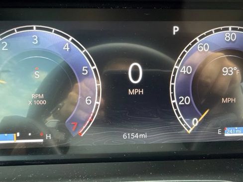 Used 2025 Jeep Grand Cherokee Laredo X w/ Luxury Tech Group I RWD image 9