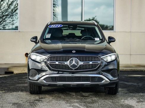 Used 2024 Mercedes-Benz GLC 300 image 2