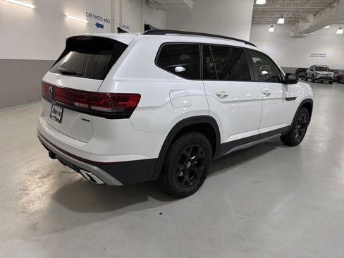 New 2026 Volkswagen Atlas Peak Edition AWD/4WD image 9