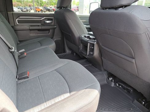 New 2025 RAM 2500 Big Horn AWD/4WD image 11
