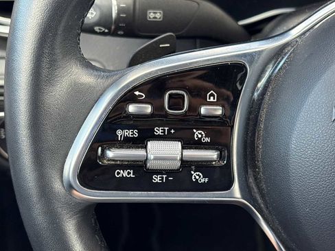 Used 2023 Mercedes-Benz GLC 300 4MATIC Coupe image 20