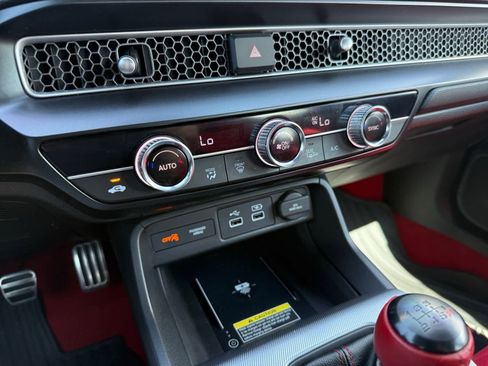 Used 2023 Honda Civic Type R image 19