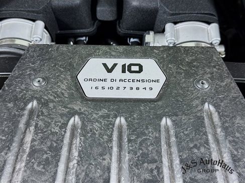 Used 2017 Lamborghini Huracan LP 580-2 RWD image 43