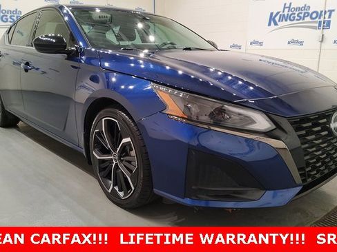 Used 2023 Nissan Altima 2.5 SR w/ SR Premium Package image 1